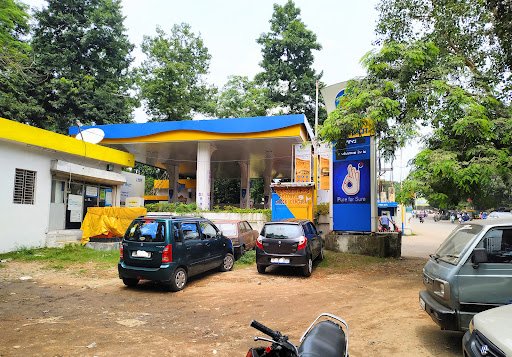 Bharat Petroleum, Petrol Pump -Green Park Service Station