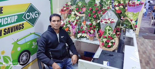 Maharashtra Motors CNG kit & HSRP fitment