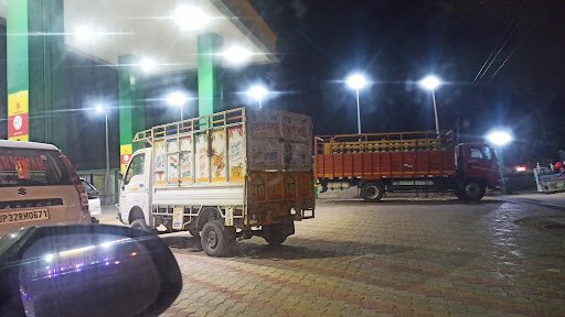 IGS FUEL & ENERGY CNG STATION INDRAPRASTHA CNG GAS STATIONS. .