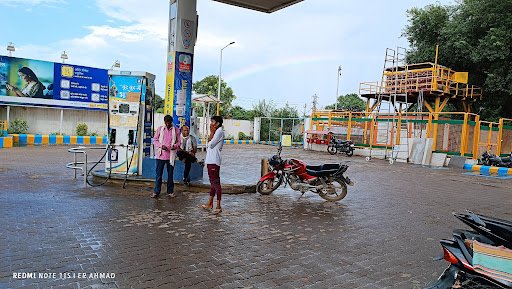 Bharat Petroleum, Petrol Pump - Prakash Motors