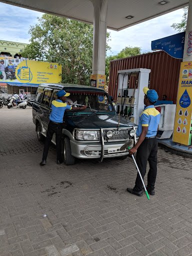 Bharat Petroleum, Petrol Pump -Shri Kannan Departmental Stores CNG