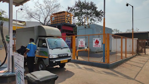 India auto Bharat Petrol CNG Pump