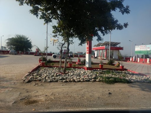 Maa Fuels (Nayara) Petrol Station and IOAG Online CNG Station, Rajapur