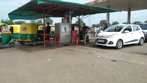 Essar CNG Pump