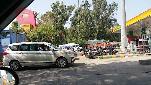 IGL CNG Station Metcalfe House