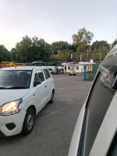 Gail road cng pumb Gail road cng pumb