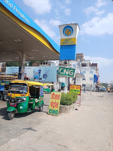 United filling station Dealer-BPCL & CNG Torrent gas pvt Ltd Agra road ghat gate Opp. Cantral jail Jaipur Raj.