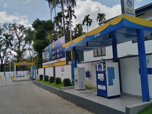 KALLINGAL Bharat petroleum CNG സ്റ്റേഷൻ