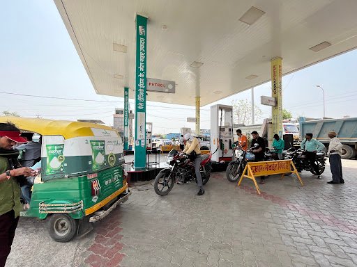 CNG Pump (Aavantika Gas Limited)