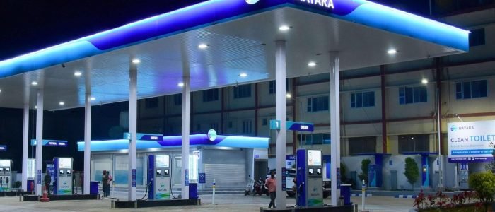 nayara petrol pump with cng